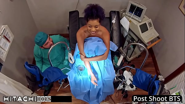 Become Doctor-Tampa To Give Human Guinea Pig Mandatory Hitachi Orgasms – Phoenix Rose