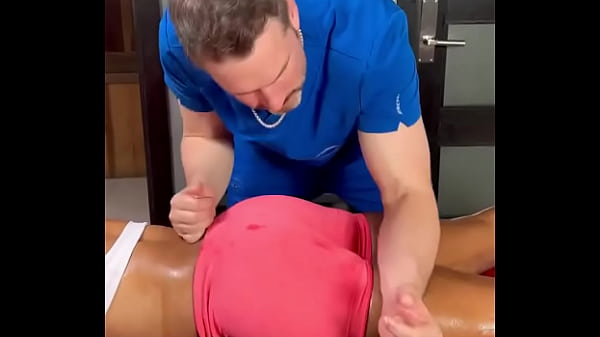 Huge Natural Tits Ebony Lily Starfire Getting Fucked After Massage