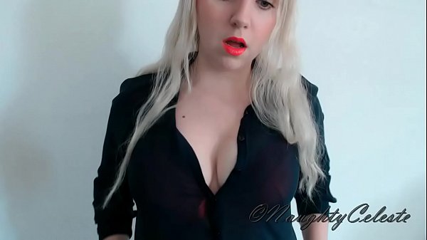 Naughty celeste smeert haar dikke tieten in met olie